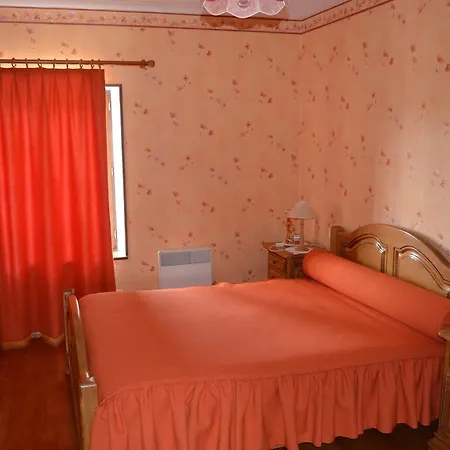 לינה וארוחת בוקר D'hotes & Champagne Douard La Chapelle-Monthodon