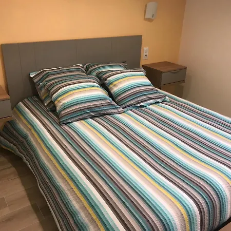 ベッド・アンド・ブレックファスト D'hotes & Champagne Douard